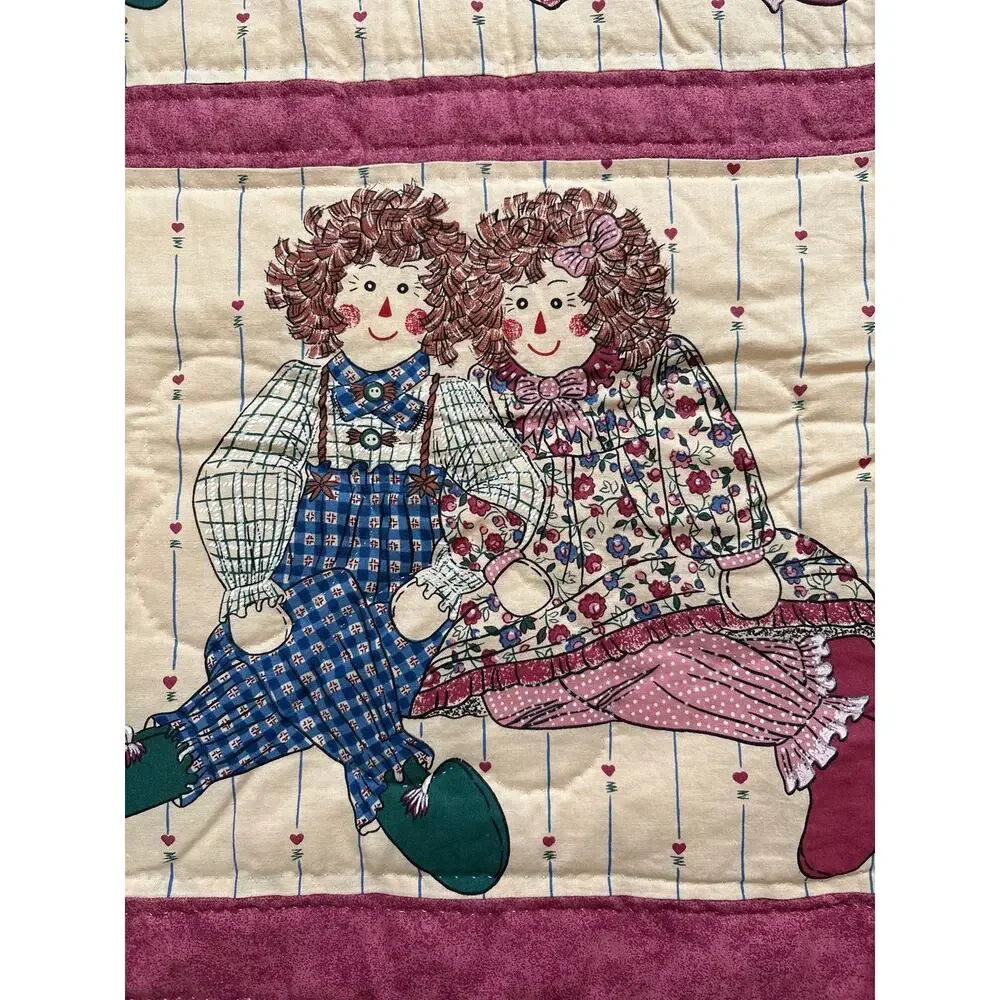 Vintage Hand Quilted Raggedy Ann Andy Cottage Blanket Quilt 36” x 43”